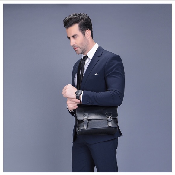 Luxury Black Leather Bag. - Picture 1 of 6